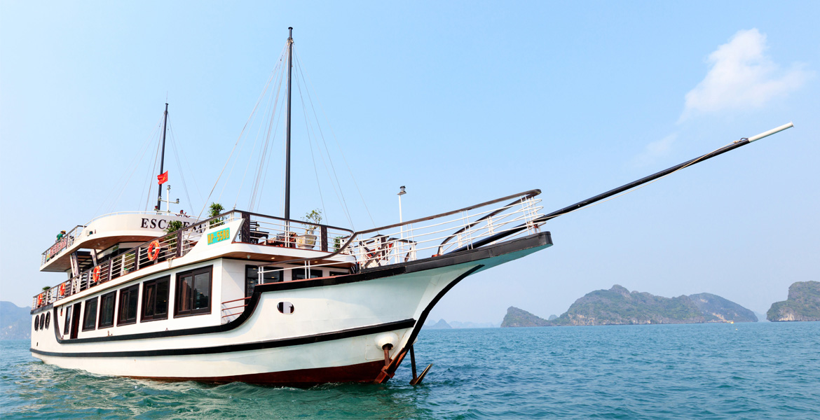 Escape Sails Halong Bay Cruise